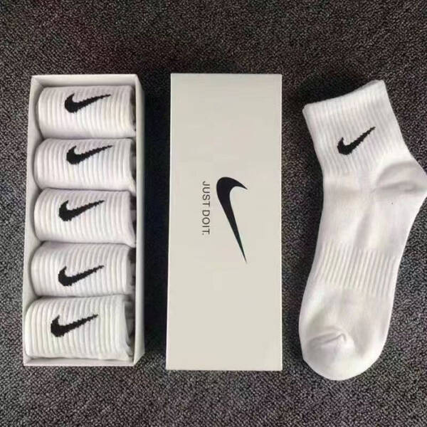 50 Meias da Adidas - Imagem 3